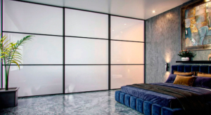 hotel-blau-smart-glassl-v2 Hotelzimmer mit Sichtschutz